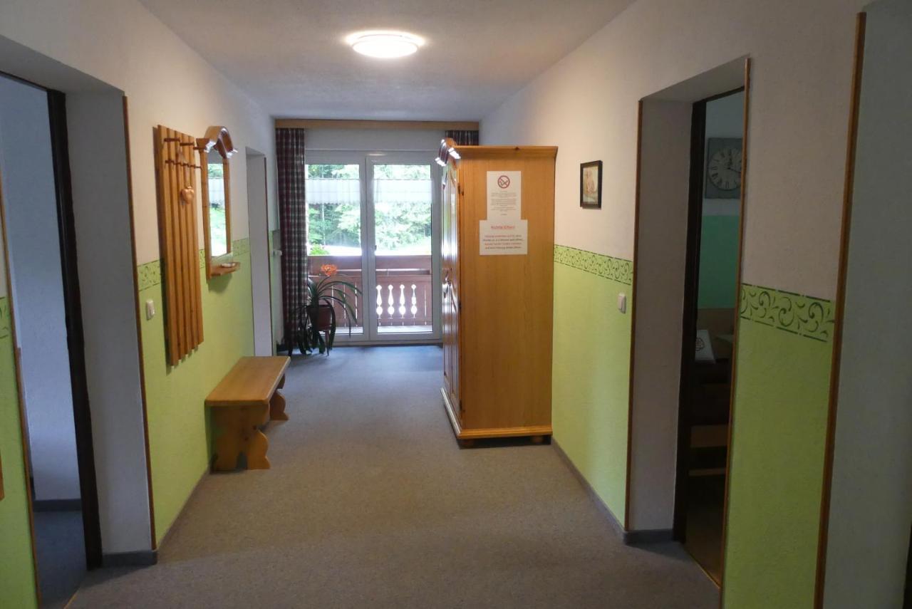 Ferienwohnungen Haus Kunterbunt เบิร์ชเทสกาเดน ภายนอก รูปภาพ