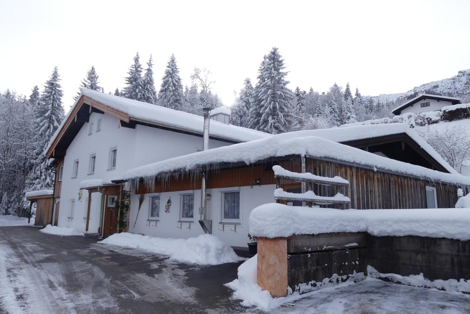 Ferienwohnungen Haus Kunterbunt เบิร์ชเทสกาเดน ภายนอก รูปภาพ